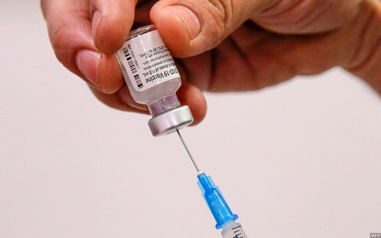 Vaksin COVID-19 BioNTech Disebut Hasilkan Antibodi 10 Kali Lebih Banyak Dibanding Sinovac 