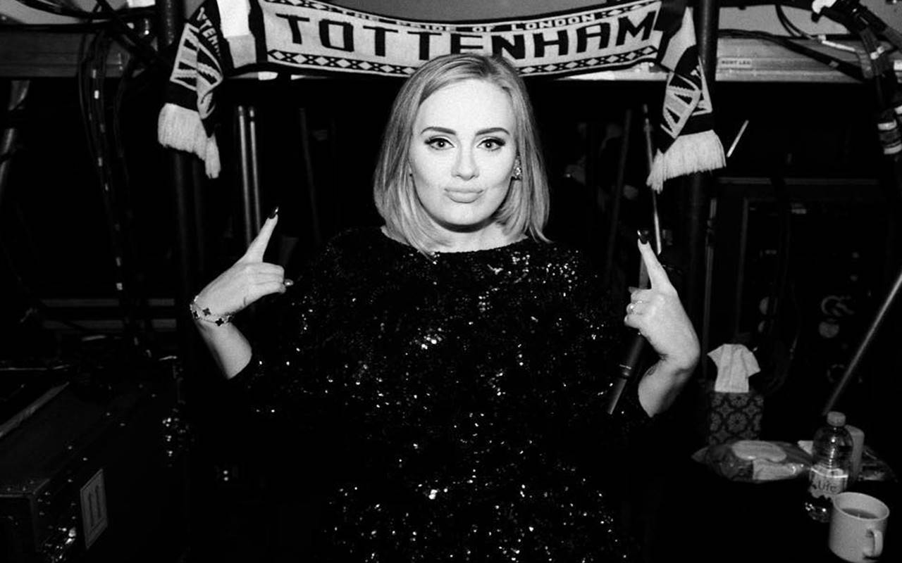 Berat Badan Turun 44 Kg, Penampilan Baru Adele Yang Kurus Sukses Buat Fans Syok