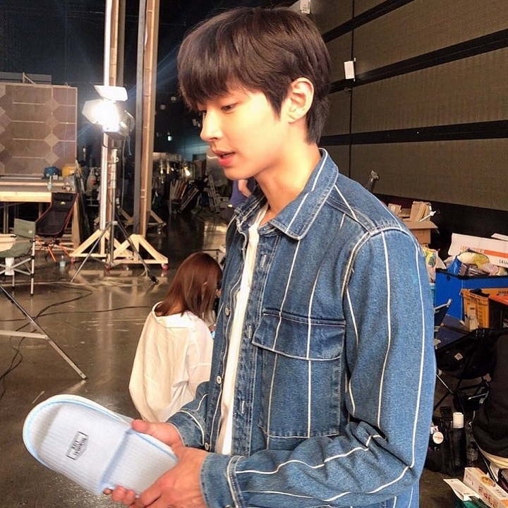 <i>Outfit</i> Jaket Jeans Favorit Banyak Orang