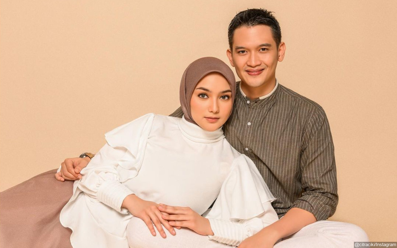 Rayakan Idul Adha, Kekey Diduga Putri Rezky Aditya Tampil Cantik Saleha Tak Kalah dari Citra Kirana