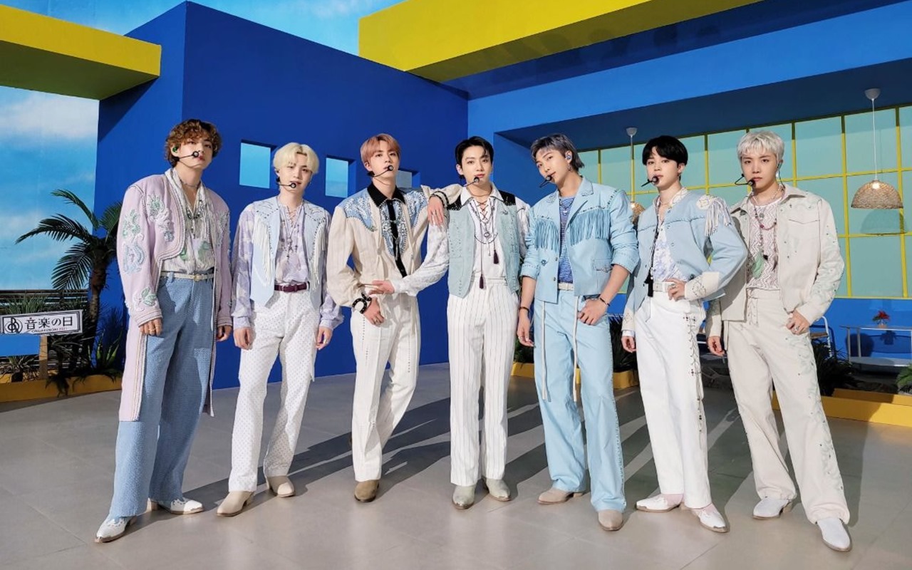 BTS Kalahkan Grup Sendiri di Chart Oricon, Tiga Lagu Sukses Tempati Puncak