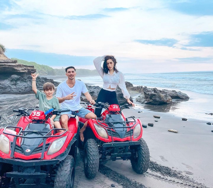 Mencoba Hal Baru Bersama
