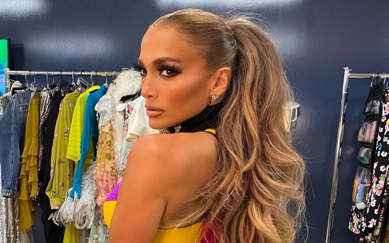 Akhirnya Jennifer Lopez Perdana Pamer Foto Cium Ben Affleck Di Instagram