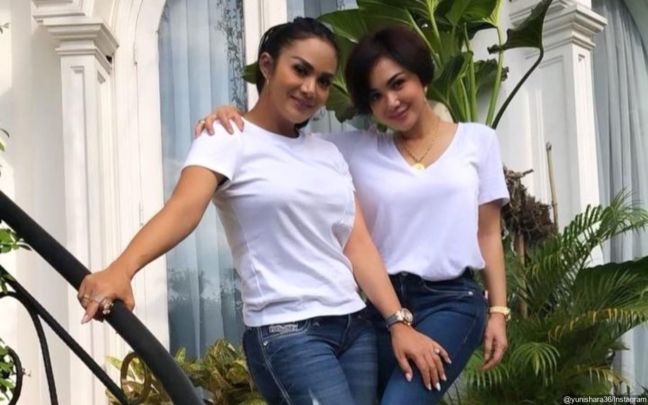 Yuni Shara Edit Foto Bareng, Wajah KD Bikin Salfok Disebut Mirip Sosok Ini