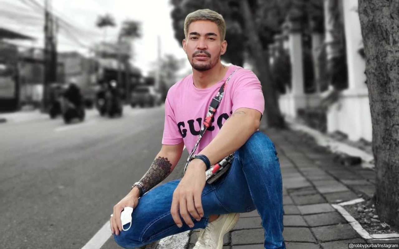 Makjleb, Robby Purba Sindir Netizen yang Bandingkan Mantan Rizky Billar dengan Lesty Kejora