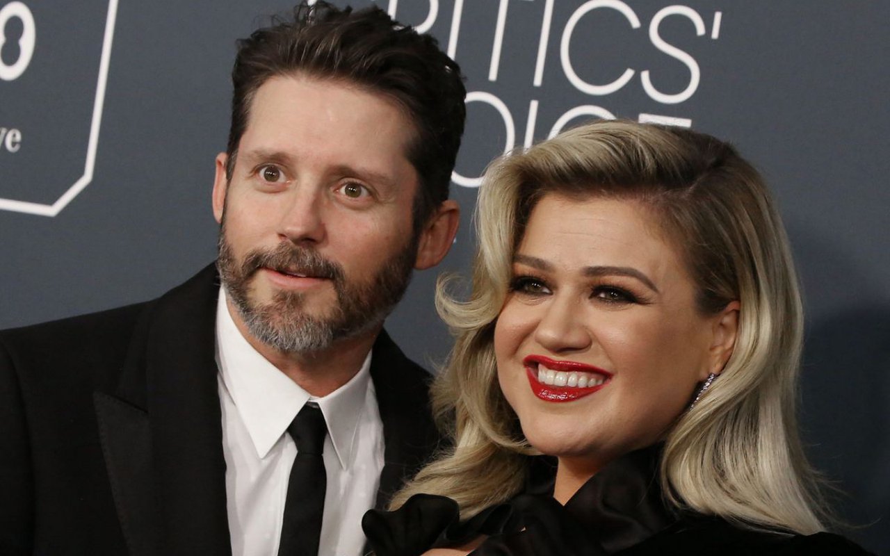 Imbas Perceraian, Kelly Clarkson Diharuskan Bayar Rp 2 Miliar Per Bulan Ke Mantan Suami