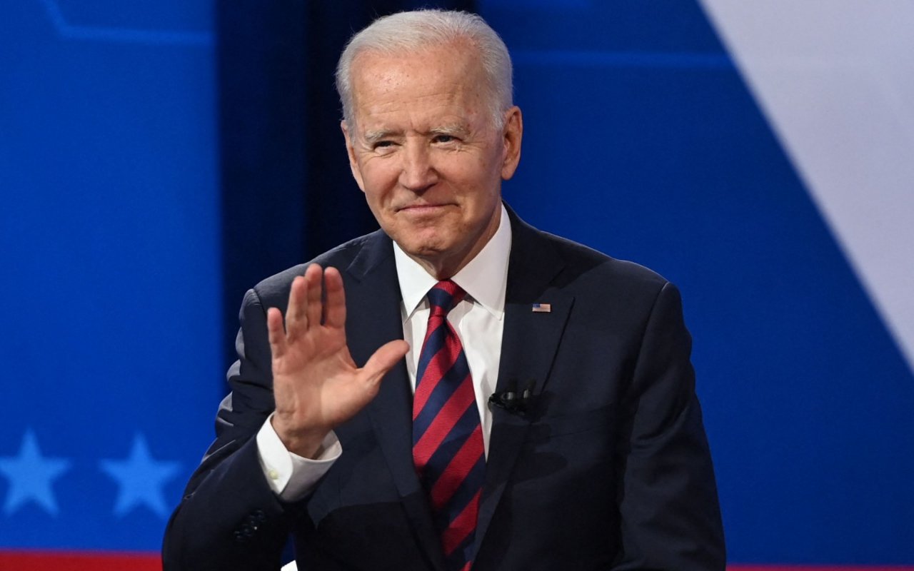 Joe Biden Diklaim Siap Umumkan Wajib Vaksin Imbas COVID-19 di AS Melonjak Lagi