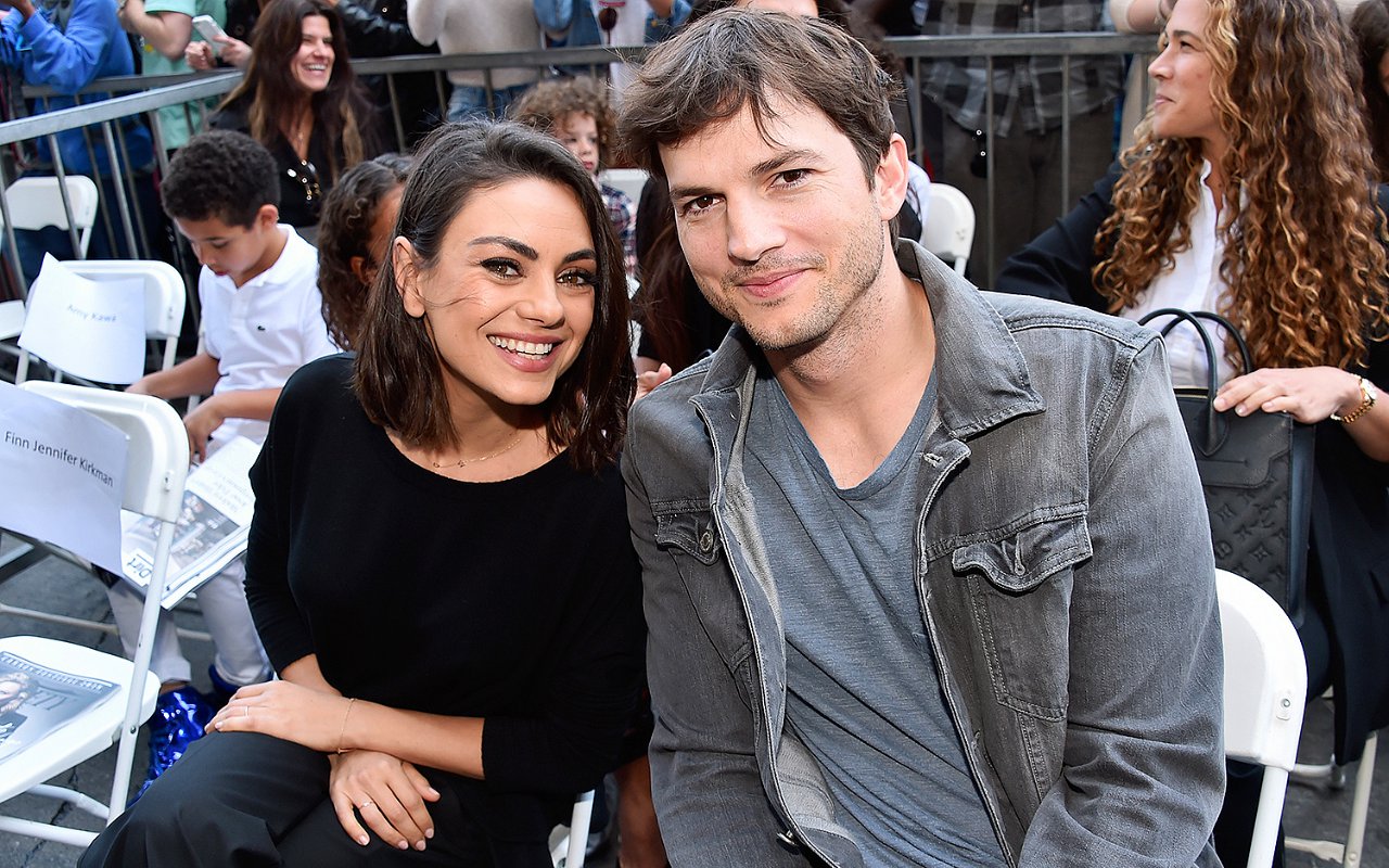 Kebiasaan Mandi Mila Kunis dan Ashton Kutcher Gemparkan Publik