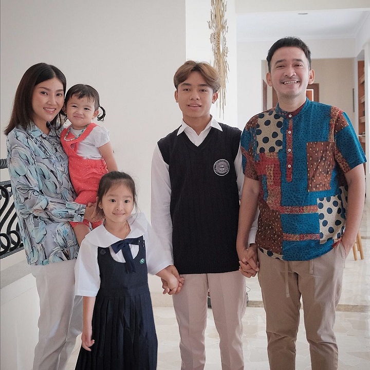 Kompak Membesarkan Anak
