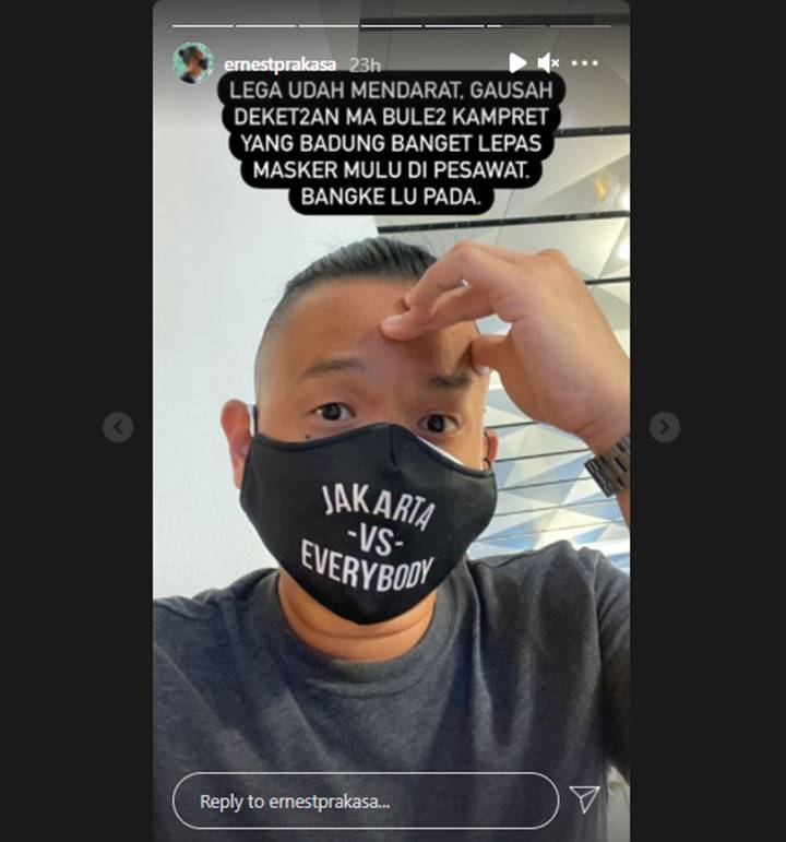 Ikuti Jejak Sophia Latjuba, Ernest Prakasa Kritik Sikap Bule yang Sesuka Hati Lepas Masker