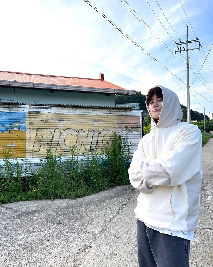 Gaya <i>Swag</i> Khas Park Seo Joon