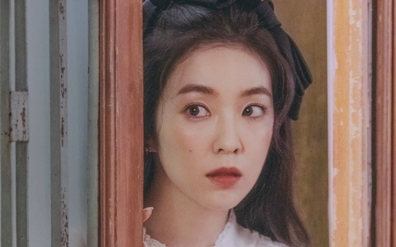 Dalam siaran langsung ultah ke-7 mereka, Irene yang akan kembali ke aktivitas grup Red Velvet setelah kontroversi sikapnya berbicara tentang apa yang ia lakukan selama hiatus.