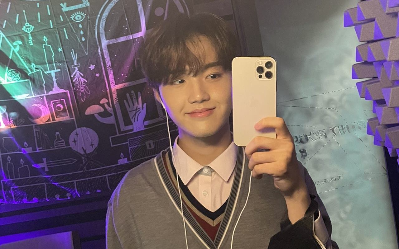 Sembuh Covid19, Doyoung TREASURE Sapa Penggemar Perdana Langsung