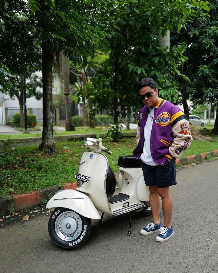 Hobi Mengoleksi Vespa Jadul