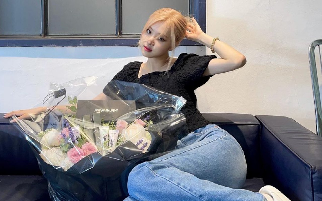 Malam Terakhir, Rose BLACKPINK Bawakan Lagu Perpisahan Malam Terakhir, Rose BLACKPINK Bawakan Lagu Perpisahan