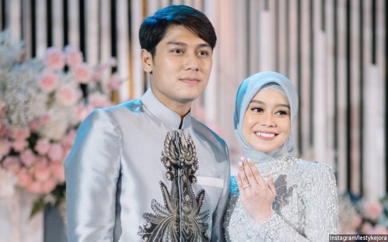 Geger Lesty Kejora Nangis Sesenggukan Usai Kabar Nikah Siri, Rizky Billar Gercep Beri Pelukan?