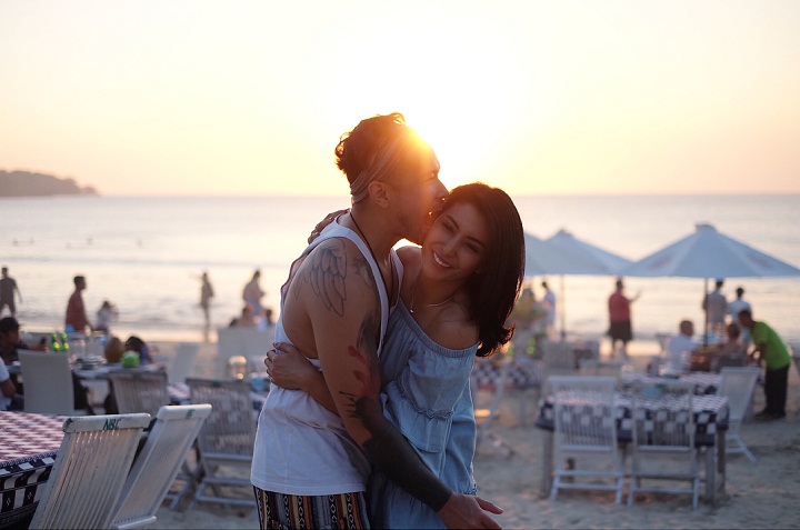 Momen saat menikmati <i>sunset</i>