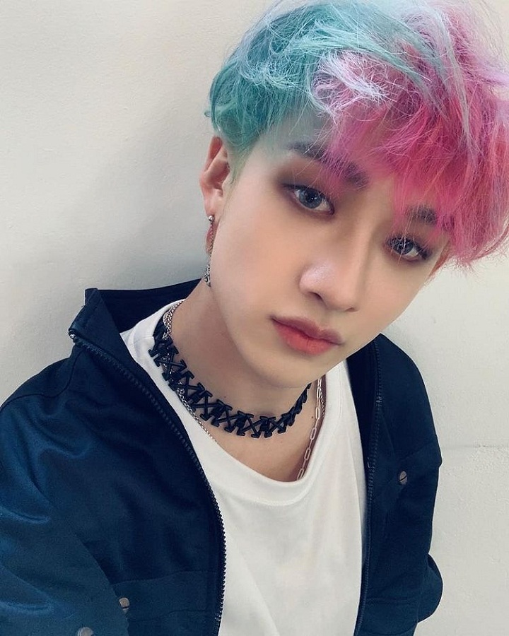Warna rambut banjir pujian