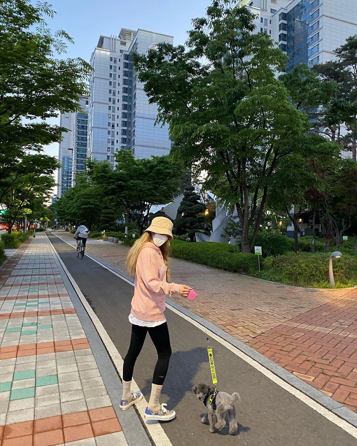 Jalan-Jalan Sore Tetap Harus <i>Swag</i>