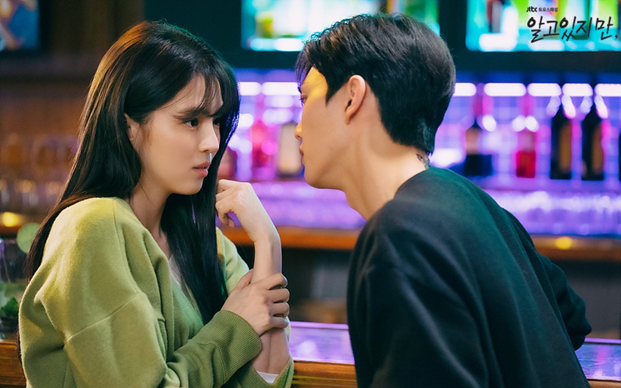 Han So Hee 'Ditegur' Sutradara 'Nevertheless' Karena Terlalu Jelas Naksir Song Kang