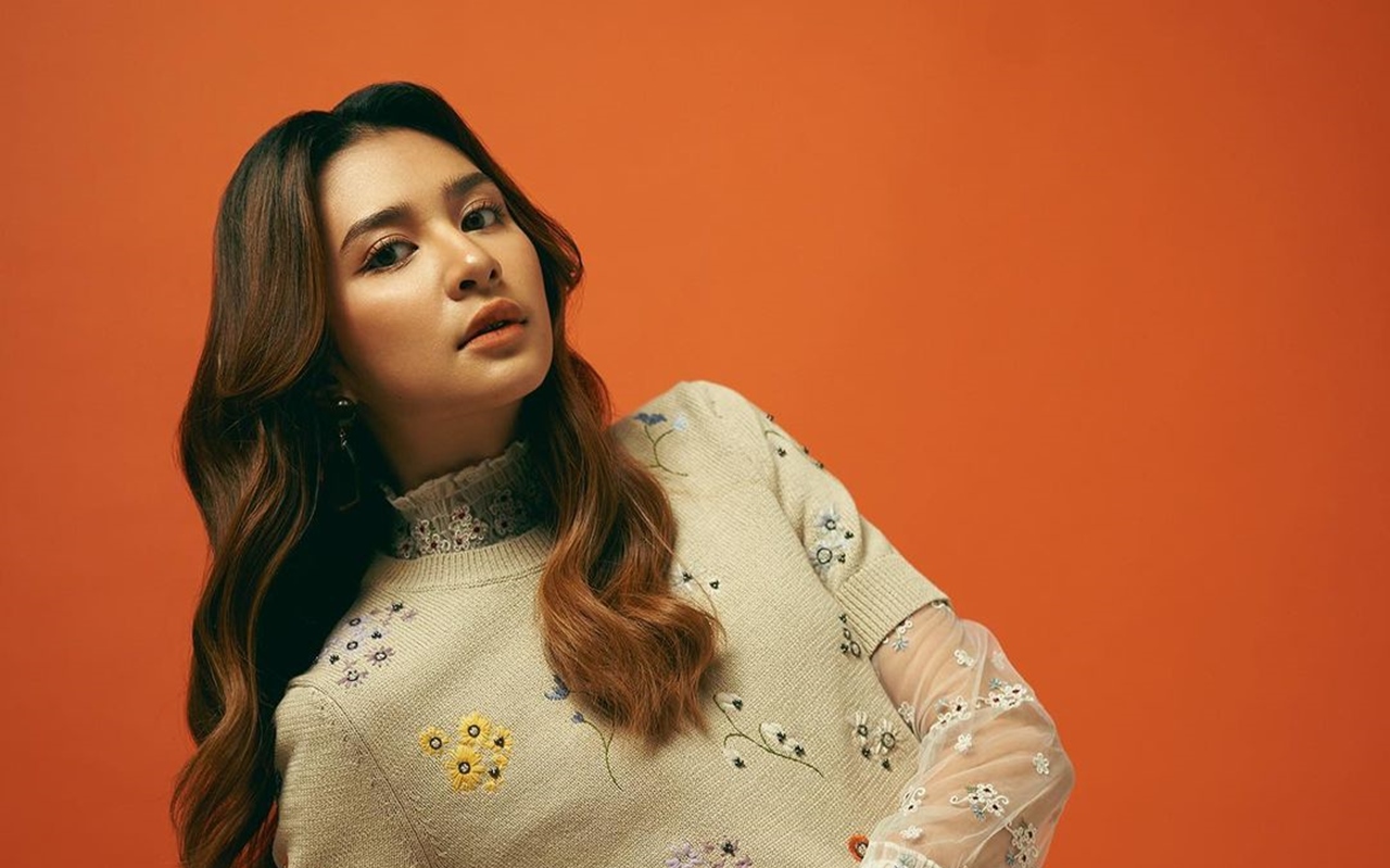 Ini 7 Potret Langsing Mikha Tambayong Yang Tak Pernah Konsumsi Nasi Selama 6 Tahun