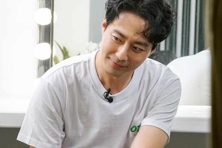 Senyum Jo In Sung bikin jatuh hati