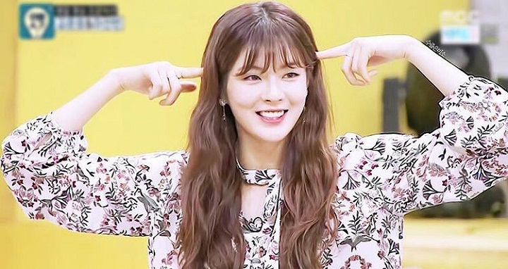 Senyumnya cantik parah