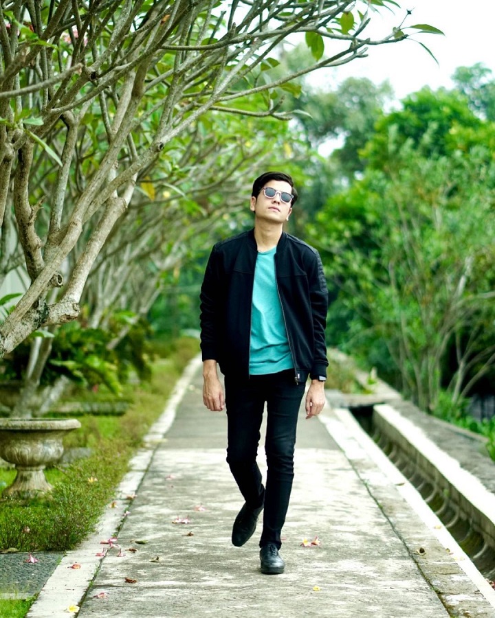 Berparas Tampan Dan <i>Fashionable</i>