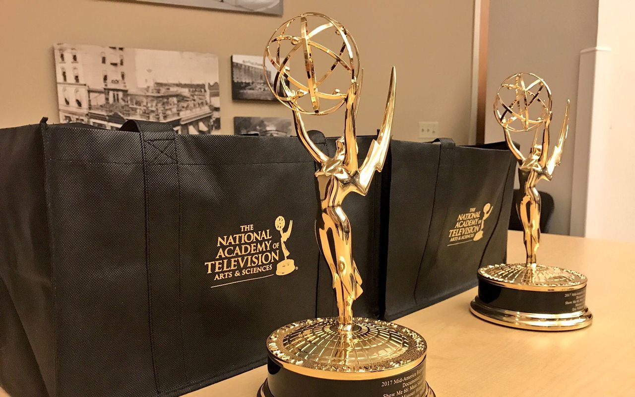 COVID-19 Delta Meluas, Emmy Awards 2021 Bakal Digelar Penuh di Luar Ruangan