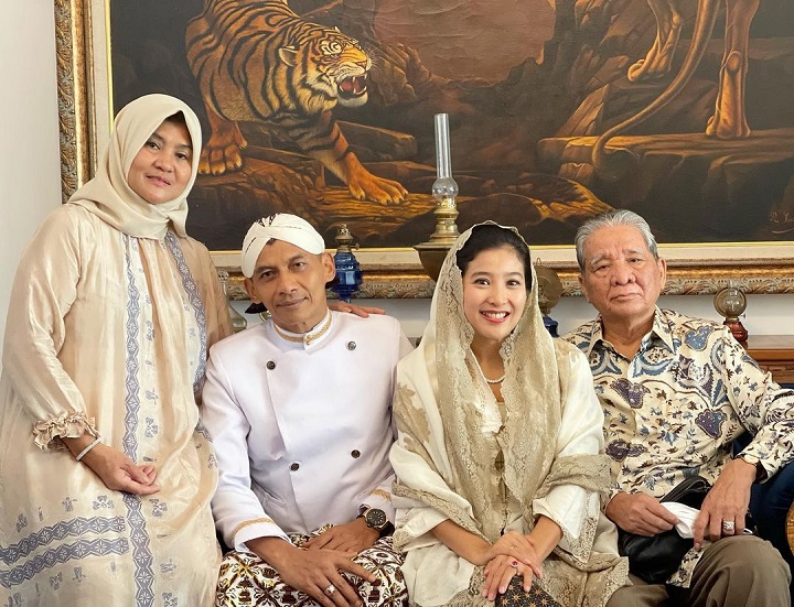 Potret Cantik Di Hari Pernikahan