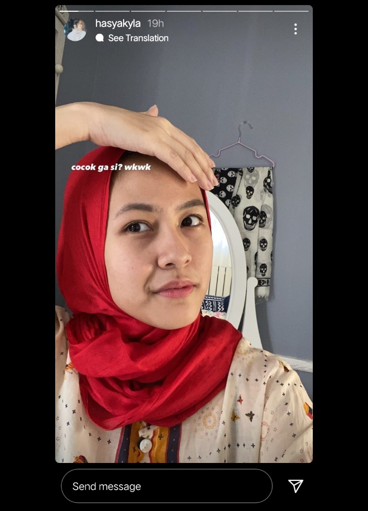 Hasyakyla Berhijab Bikin Pangling, Adhisty Zara Malah Joget Pakai Hotpants Picu Reaksi Miris