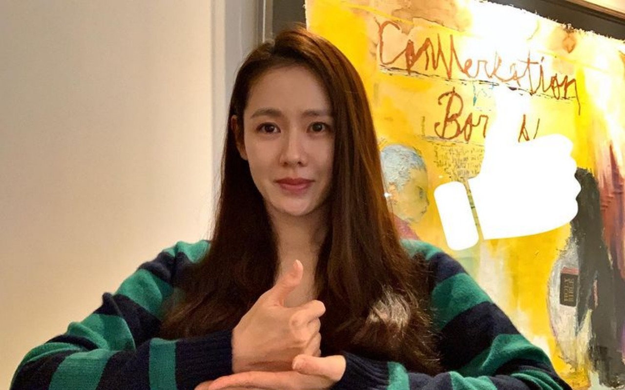 7 Potret Cantik Sederhana Son Ye Jin Yang Bakal Jadi Konglomerat Di 'Thirty Nine'