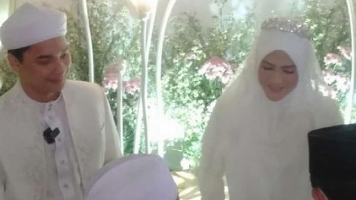 Bukti Foto Pernikahan Alvin Faiz dan Eks Istri Zikri Daulay, Senyum Semringah Curi Perhatian
