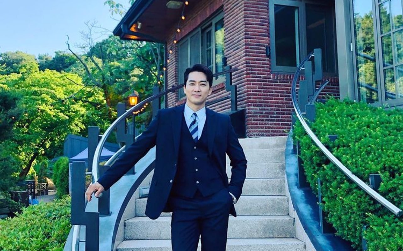 Akting Bikin Tercengang di 'Voice 4', Intip 7 Pesona Song Seung Heon Dalam Balutan Berbagai Outfit