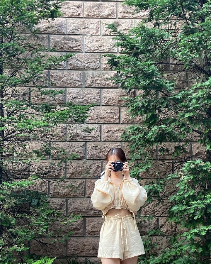 Gaya <i>Aesthetic</i> ala Kim chaewon 