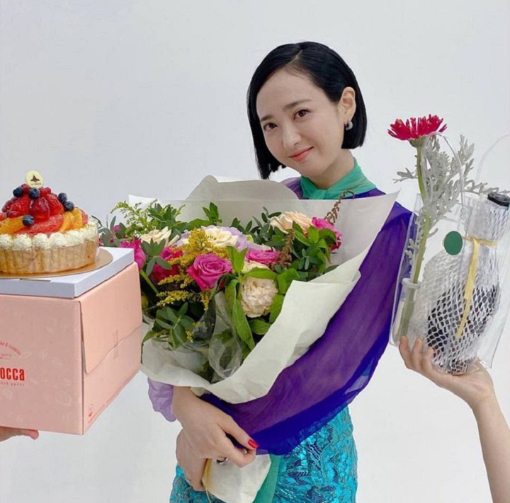 Senyumnya jadi <i>mood booster</i>