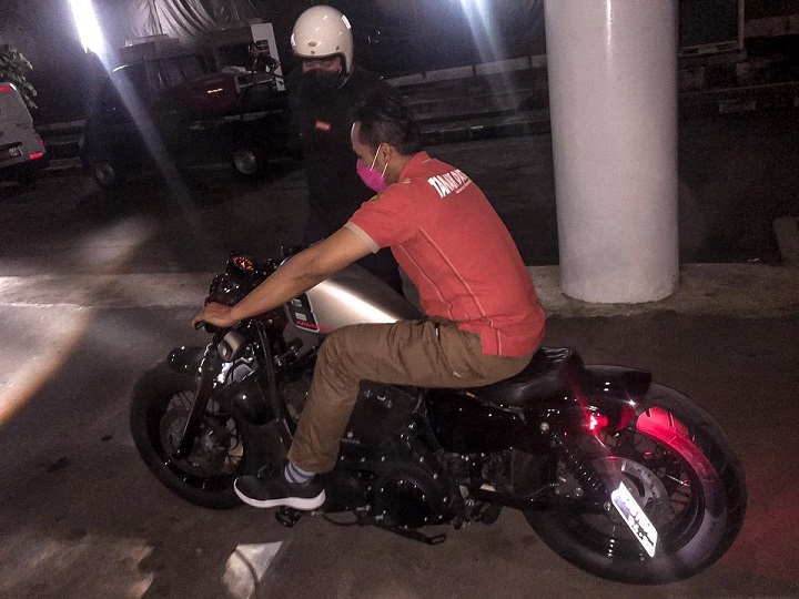 Tampil Keren Saat Naik Motor