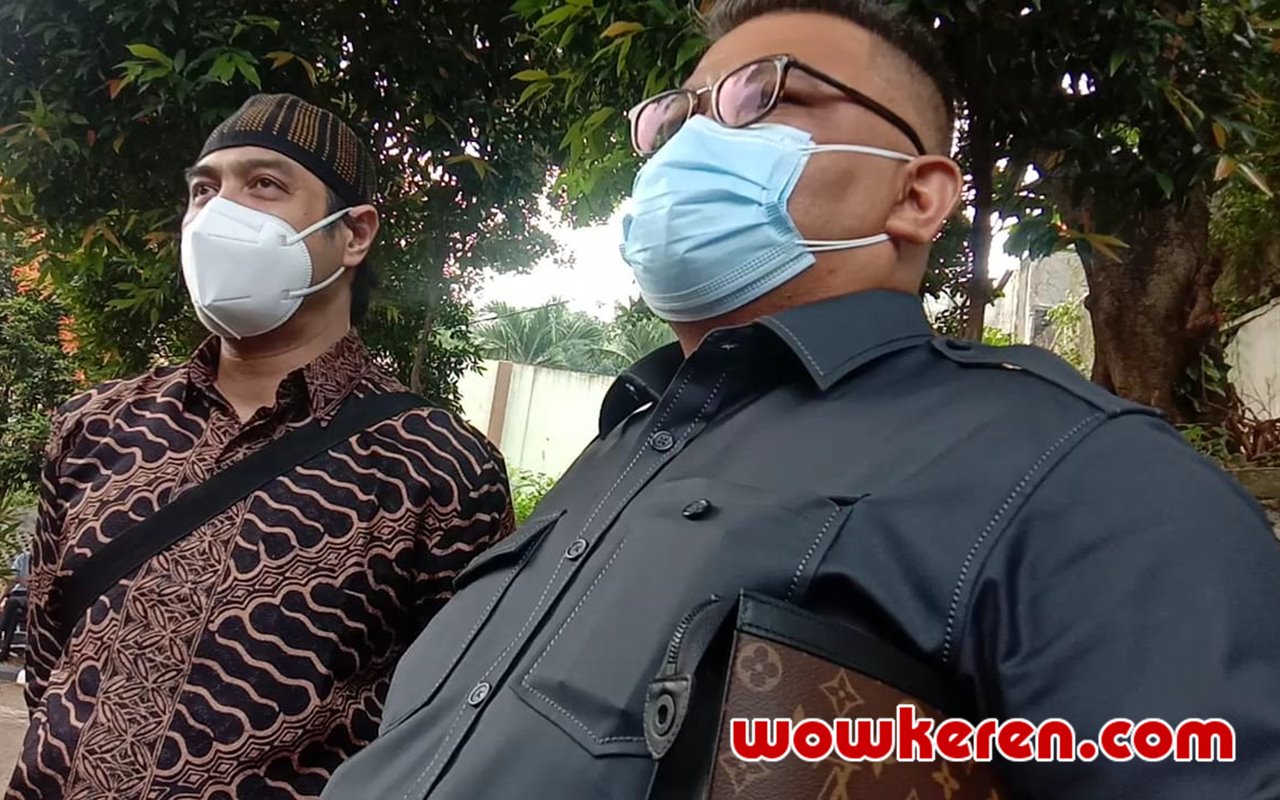 Ferry Irawan Tetap Hadir di Sidang Cerai Perdana Meski Penyakit Sempat Kambuh: Demi Allah!