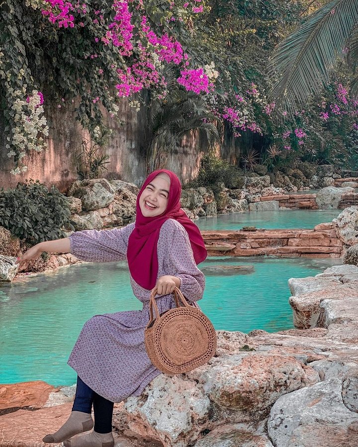 <i>Outfit</i> Simpel Dan Nyaman