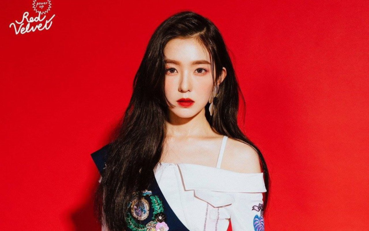 Irene Red Velvet 'Selamatkan' Miyeon (G)I-DLE di Panggung Acara Musik