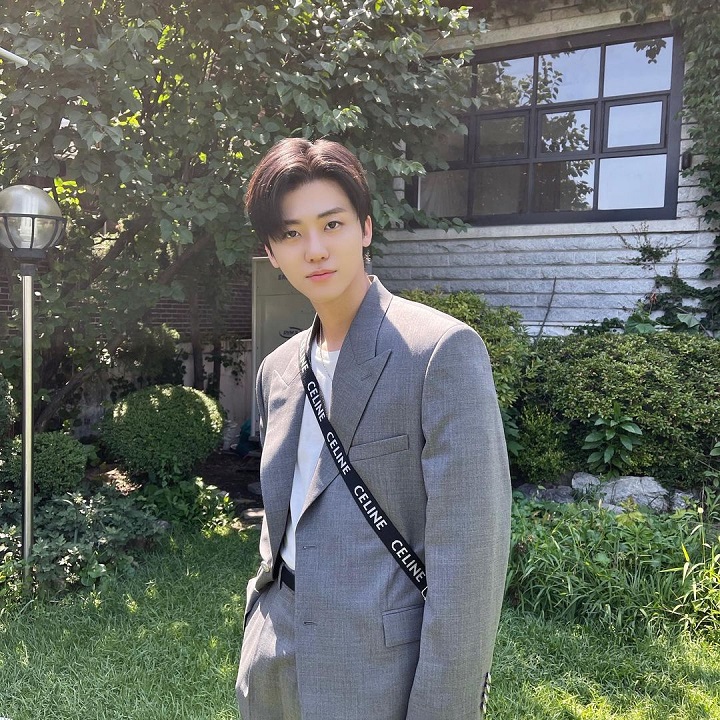 Visual Tampan Memikat Hati