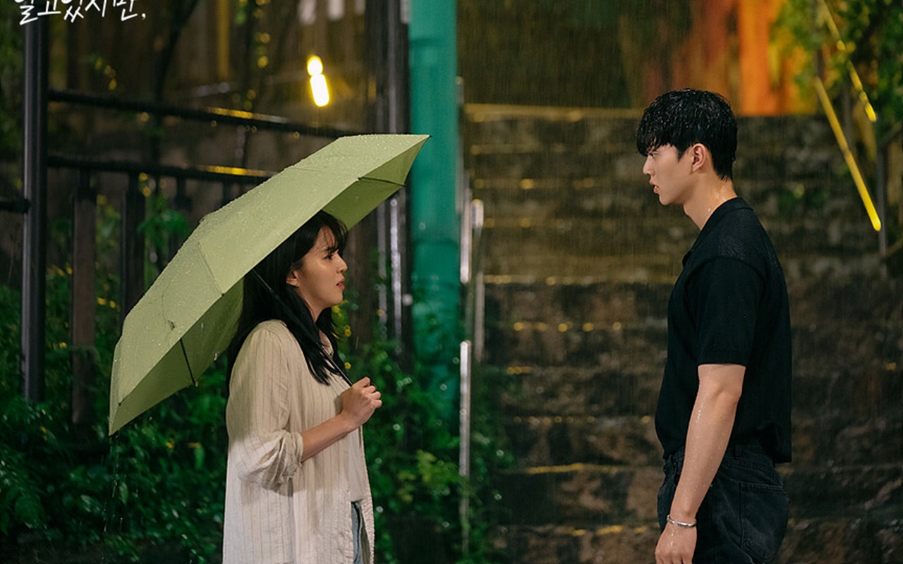 Han So Hee Tak Ingin Berakhir, Song Kang Kesakitan di Hari Terakhir Syuting 'Nevertheless'