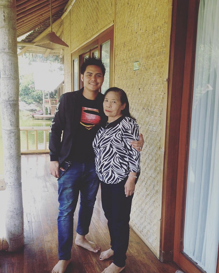 Akrab Bersama Sang Ibu