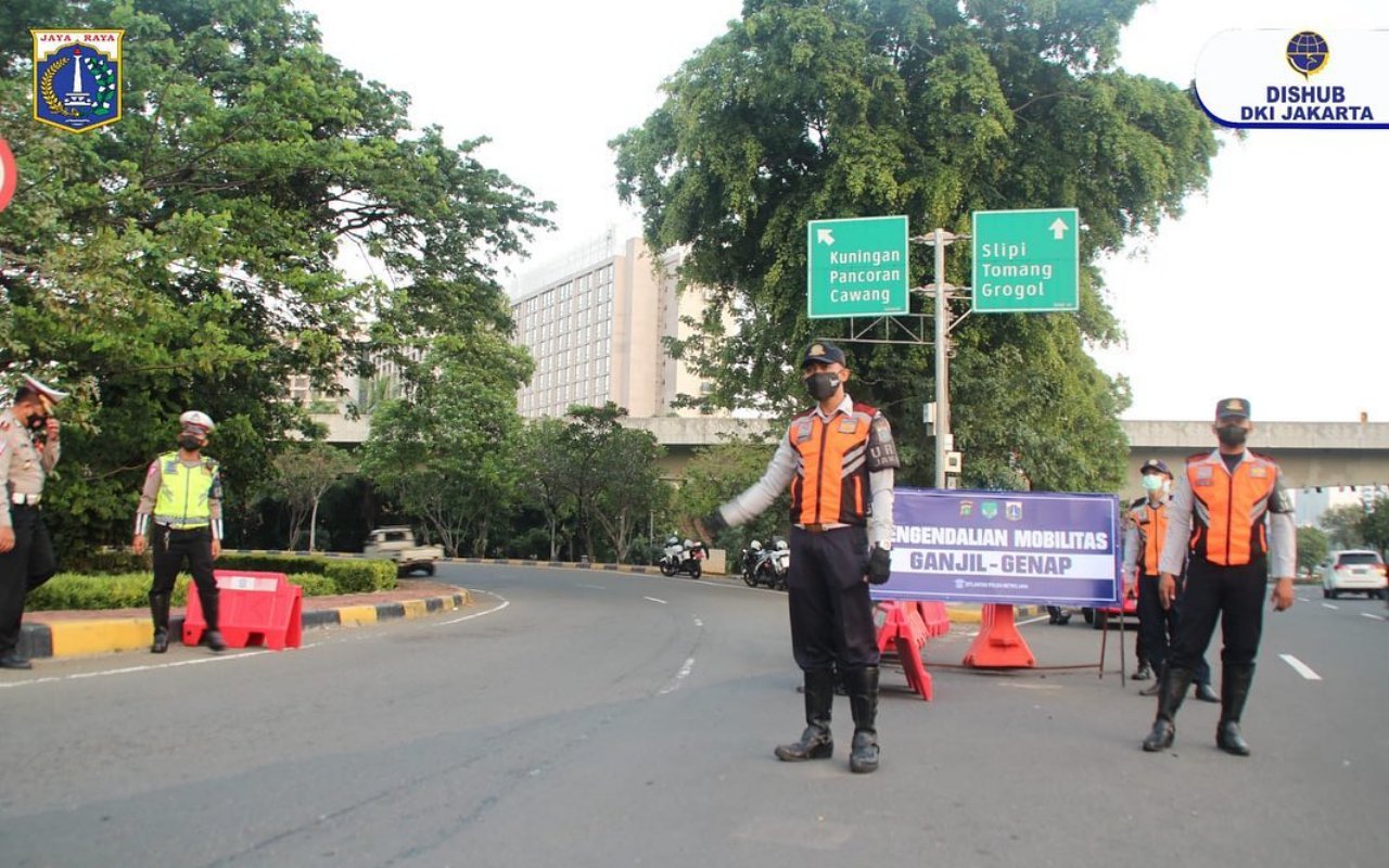 Siap-siap! Pelanggar Ganjil-Genap Jakarta Akan Ditilang Mulai Hari Ini