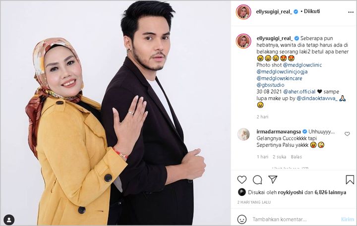 Foto Kece Bareng Aher, Ely Sugigi Bilang Begini Usai Disebut Pakai Gelang Palsu Oleh Rekan Artis
