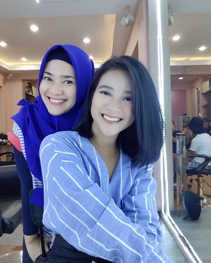 Sama-sama punya suara merdu 
