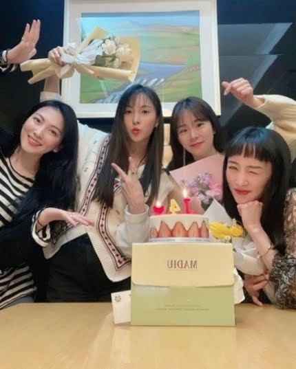 Han Seung Yeon Terharu Lihat Girls\' Generation Kumpul Bareng, Bahas Reuni KARA