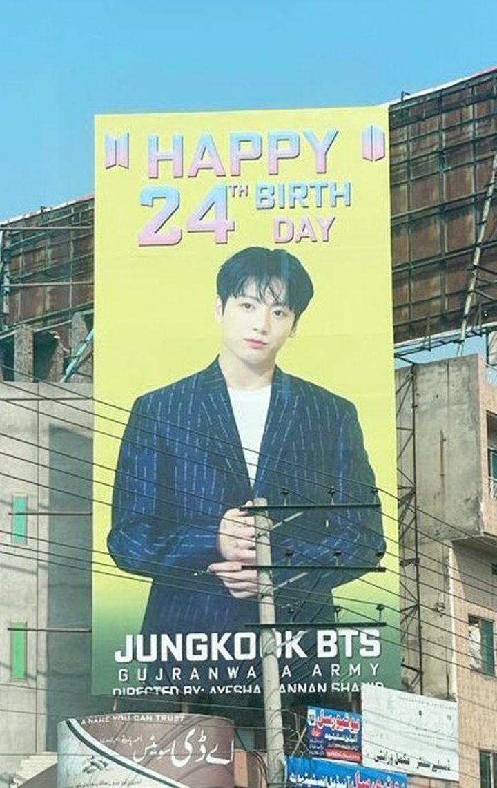 Papan Reklame Ultah Jungkook BTS Diturunkan