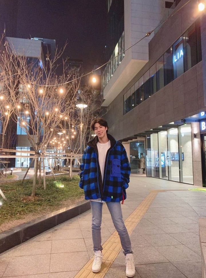 Kenakan OOTD Kece