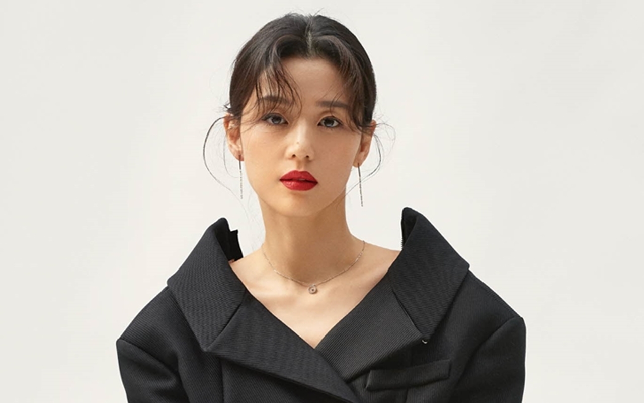 Jun Ji Hyun Kalahkan Kim Soo Hyun dan lainnya sebagai Artis Berpenghasilan Terbesar di 2021